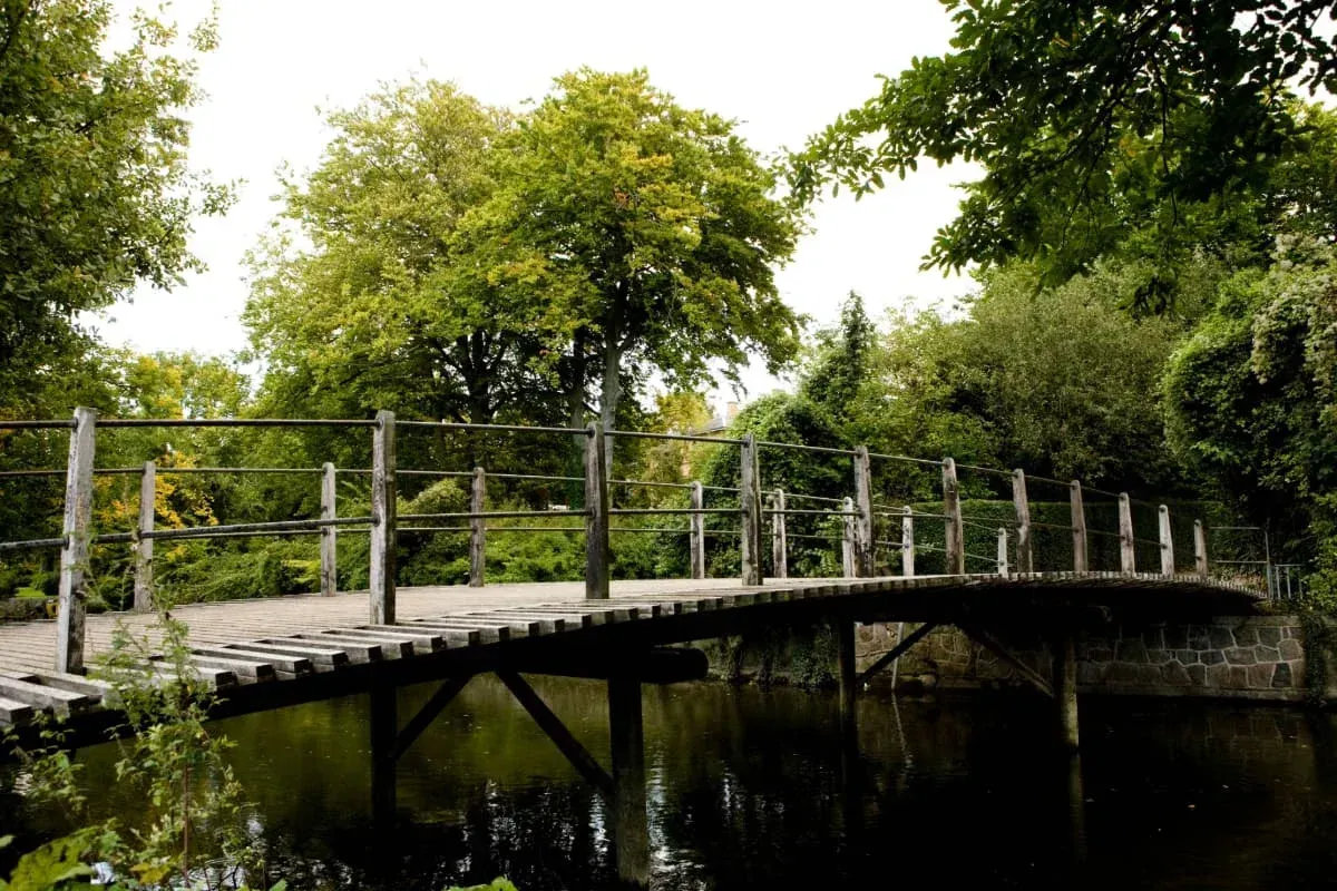 Eventyrhavens Forbandelse, gådejagt i Eventyrhaven i Odense